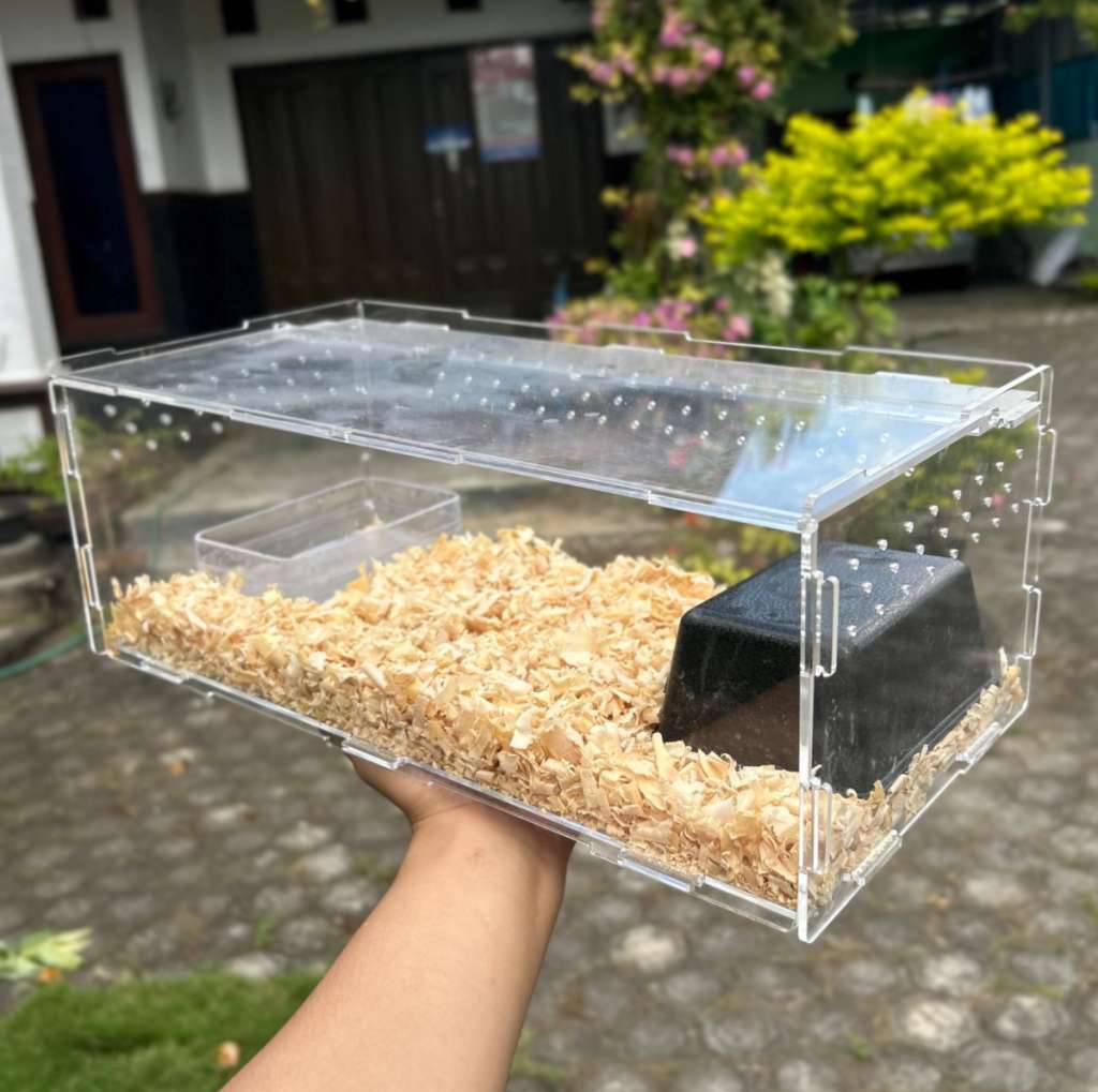 kandang-aesthetic-portable-0KL7RYISQV